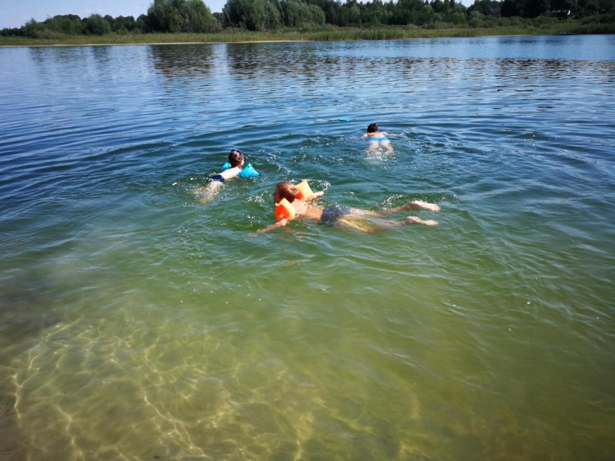 Domki Domek Na Jeziorem Wilczynskim Budzislawskim , Las, Osobno Ogrodzony 2-6 Osob- Klimatyzacja, Ogrzewanie, 62-550 Zygmuntowo Gm Wilczyn Bagian luar foto
