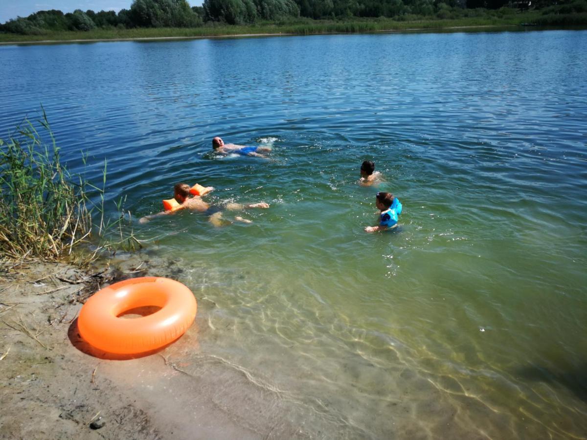 Domki Domek Na Jeziorem Wilczynskim Budzislawskim , Las, Osobno Ogrodzony 2-6 Osob- Klimatyzacja, Ogrzewanie, 62-550 Zygmuntowo Gm Wilczyn Bagian luar foto