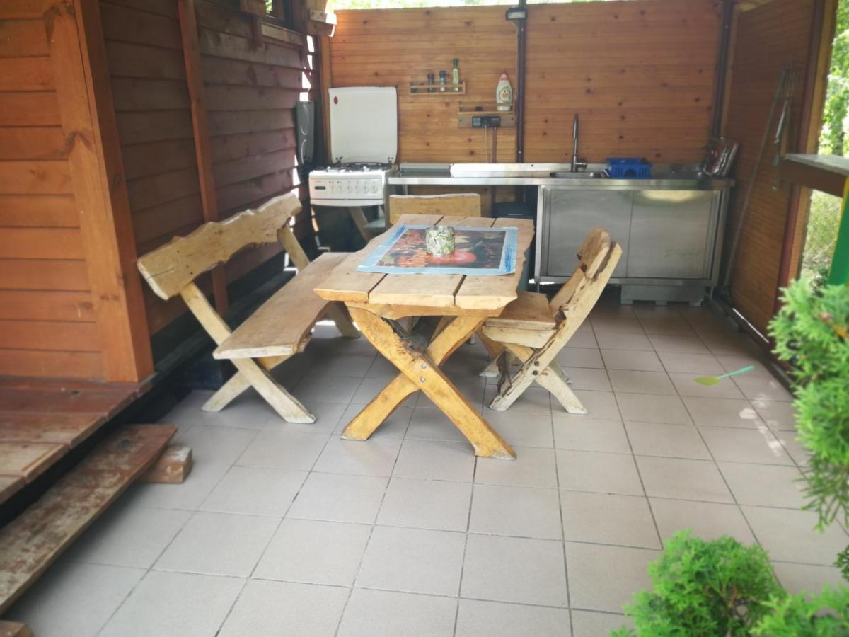 Domki Domek Na Jeziorem Wilczynskim Budzislawskim , Las, Osobno Ogrodzony 2-6 Osob- Klimatyzacja, Ogrzewanie, 62-550 Zygmuntowo Gm Wilczyn Bagian luar foto